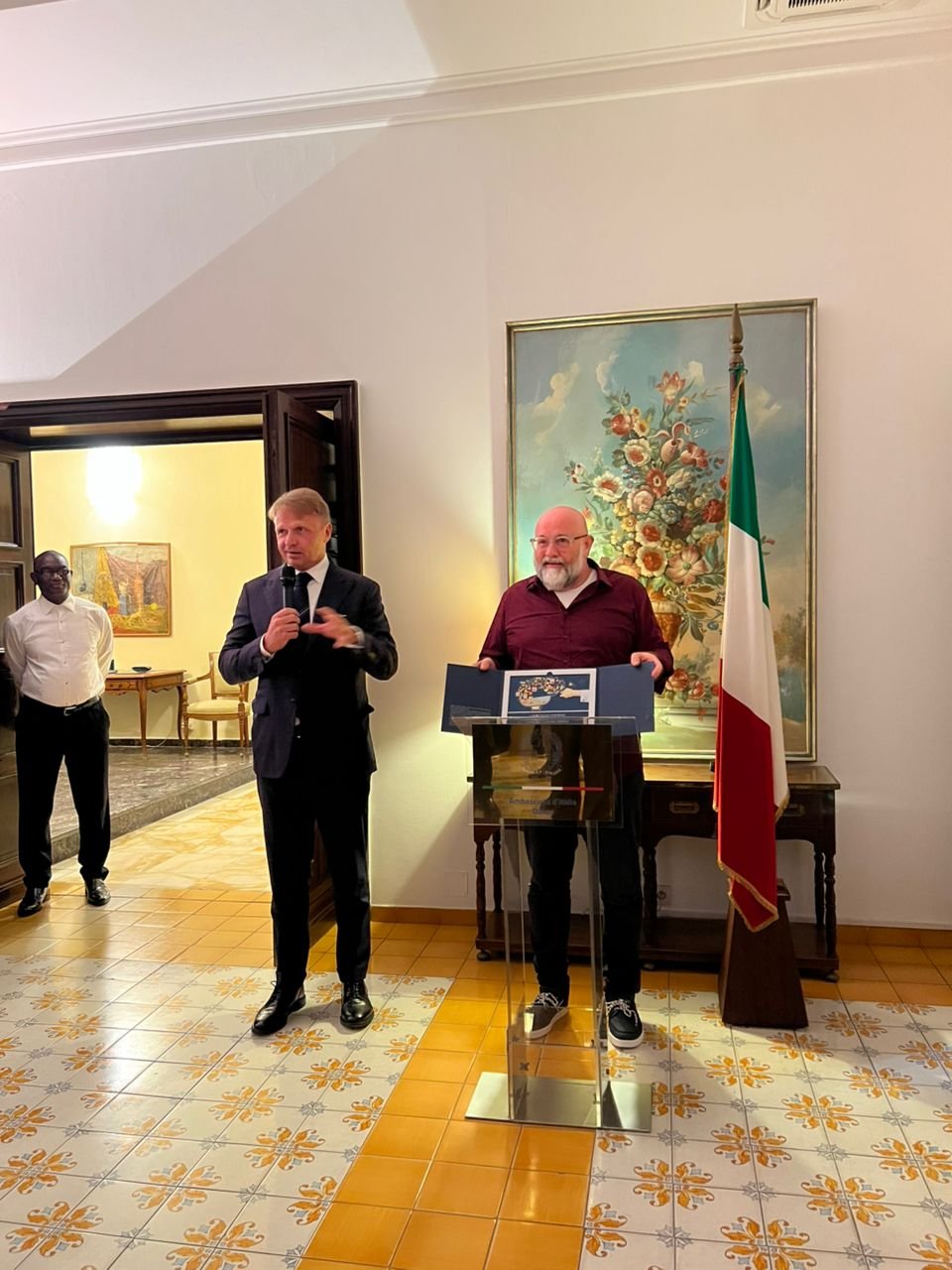 Cérémonie de reconnaissance à l'Ambassade d'Italie à Dakar